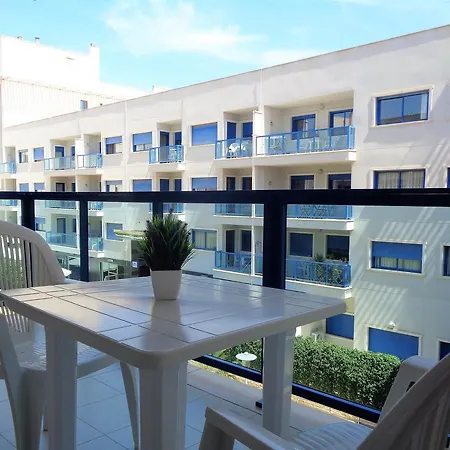 Pool And Jacuzzi Daire *